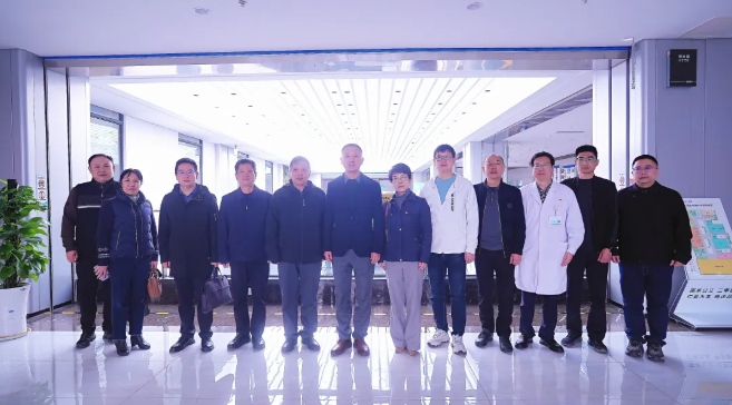 省眼科质控中心我院郭勇院长一行赴汉中指导医疗质量工作